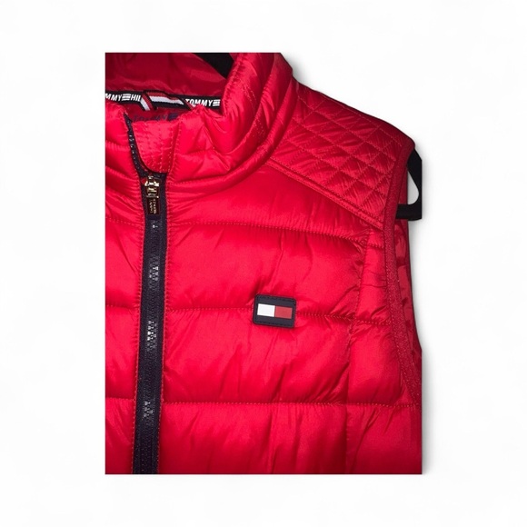Tommy Hilfiger Puffer Red Quilted Vest - Picture 2 of 9